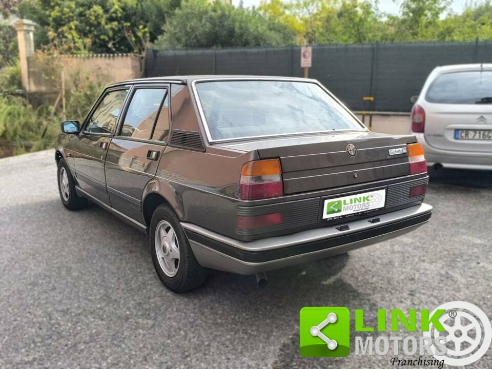 Immagine 6/10 di Alfa Romeo Giulietta 1.6 (1985)