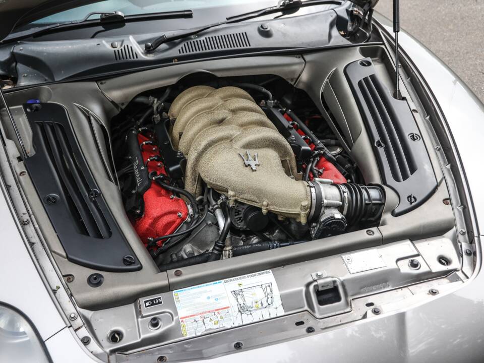 Bild 19/42 von Maserati 4200 (2002)