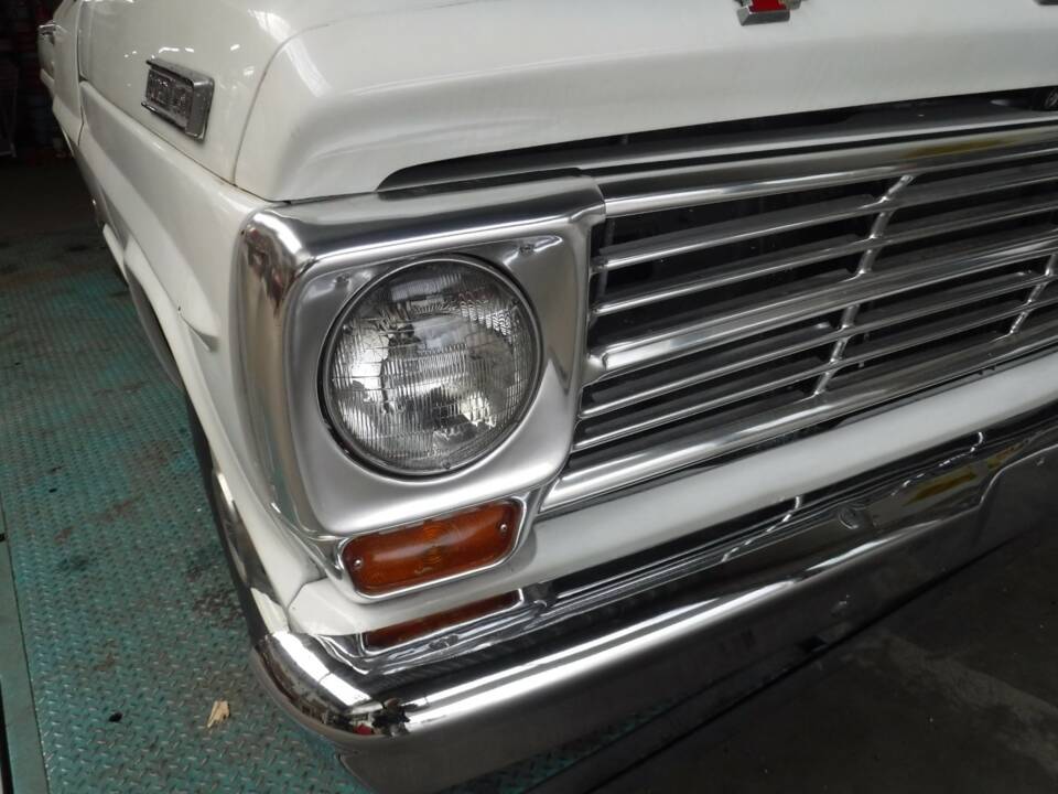 Image 37/41 of Ford F-250 (1967)