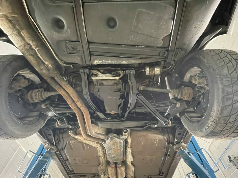 Image 50/55 of BMW 525ix (1993)