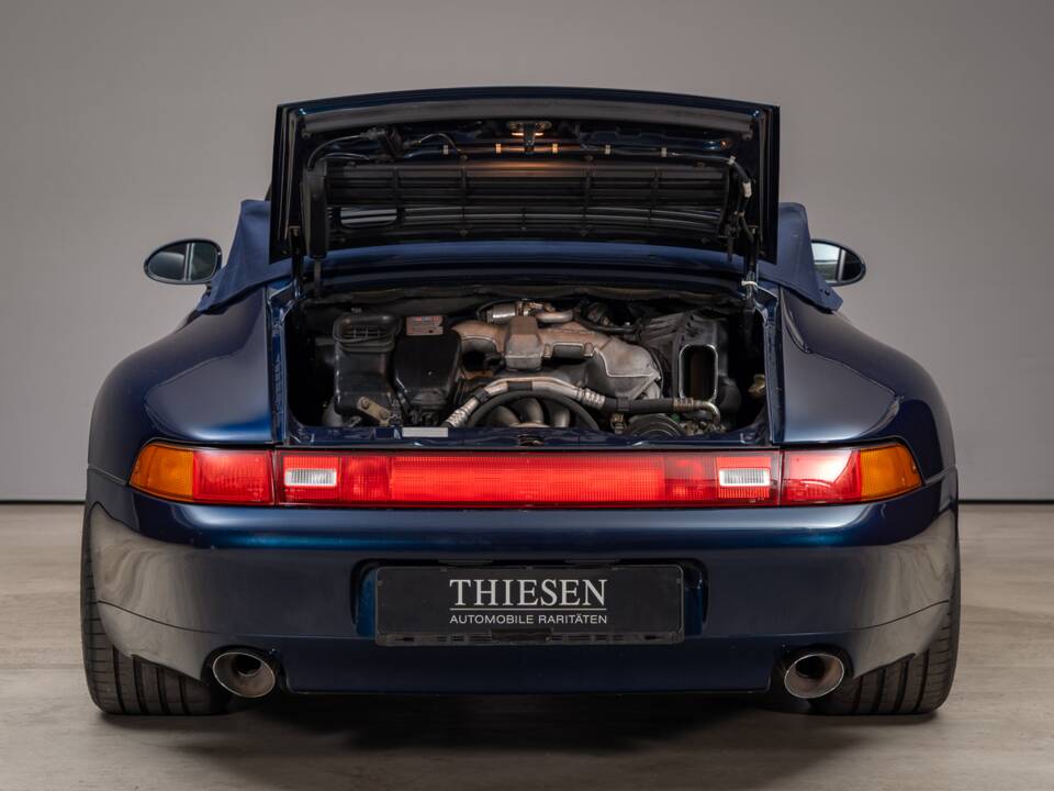 Image 24/25 of Porsche 911 Carrera (1997)