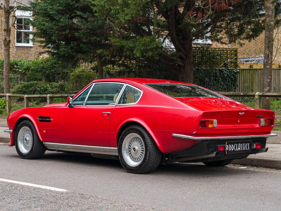 Image 4/25 of Aston Martin V8 Vantage X-Pack (1987)