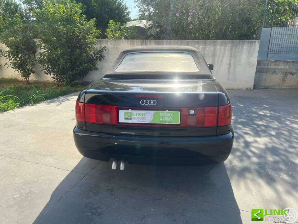 Immagine 6/10 di Audi Cabriolet 1.9 TDI (1998)