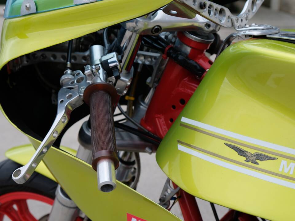 Image 11/39 of Moto Guzzi 1000 SP II (1985)