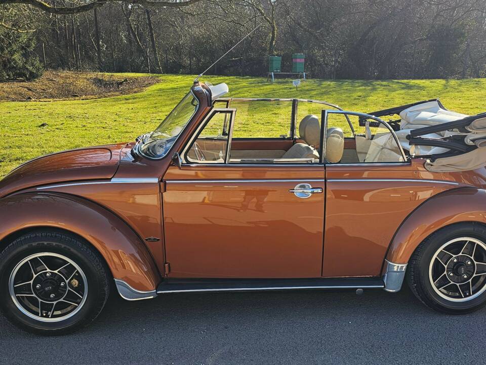 Imagen 5/23 de Volkswagen Beetle 1303 LS (1978)