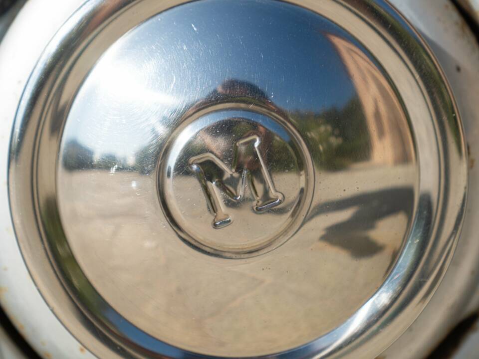 Image 19/50 of Morris Minor 1000 (1958)