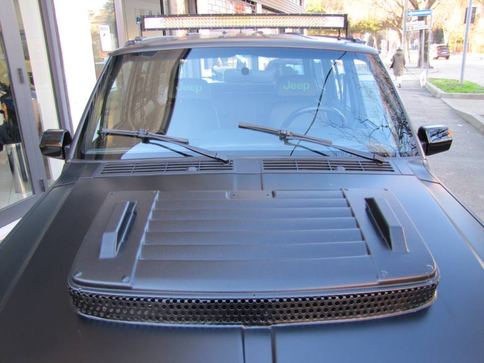 Image 4/30 of Jeep Cherokee (1990)