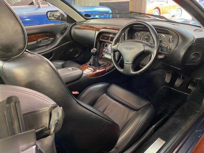 Bild 38/50 von Aston Martin DB 7 Vantage Volante (2002)