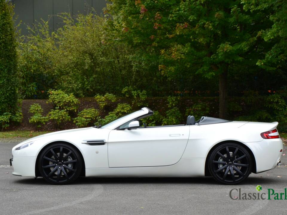 Image 2/50 of Aston Martin V8 Vantage (2007)