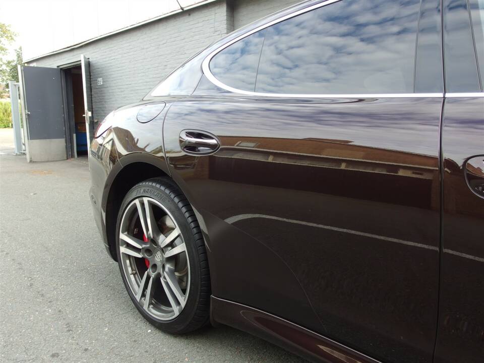 Bild 18/98 von Porsche Panamera Turbo (2009)
