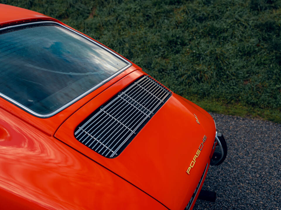 Image 40/63 of Porsche 911 R (1967)