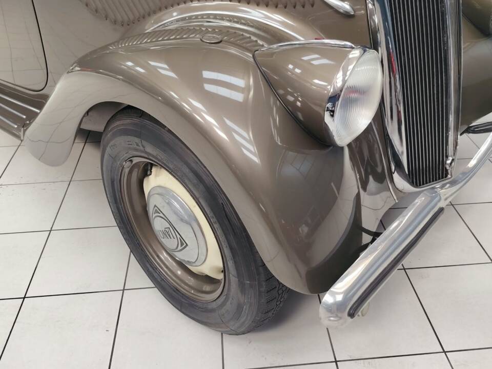 Image 14/77 de Lancia Aprilia (1949)