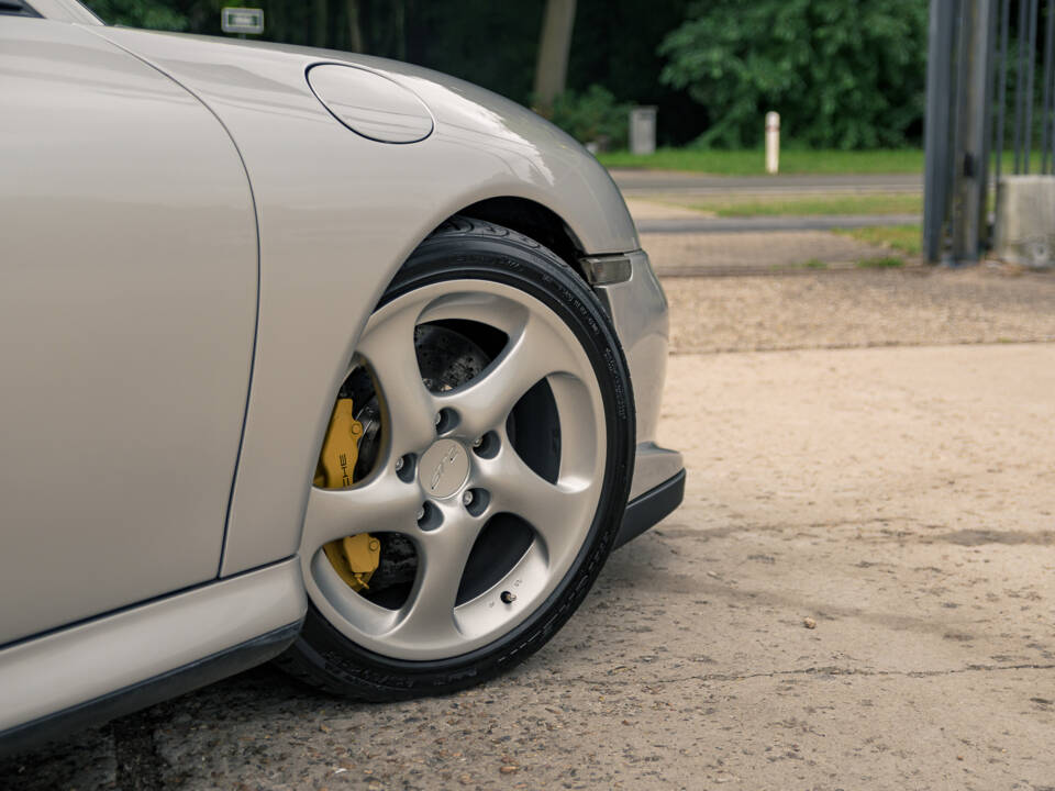 Imagen 22/61 de Porsche 911 GT2 Clubsport (2001)