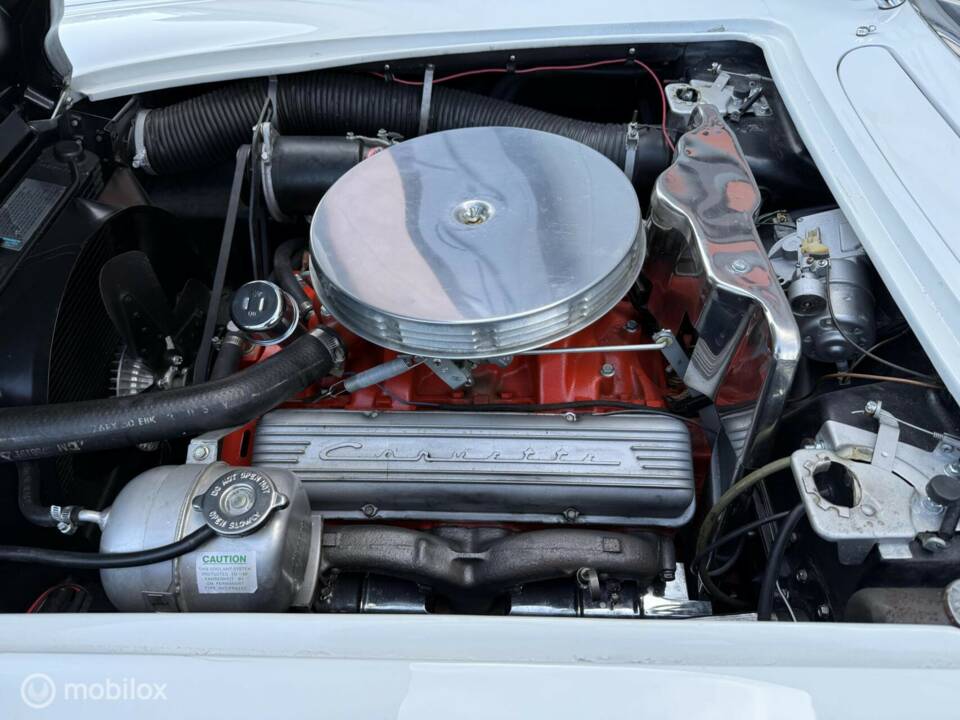 Image 20/24 of Chevrolet Corvette (1962)