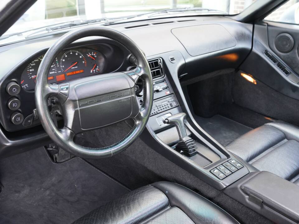 Image 3/50 of Porsche 928 GTS (1993)