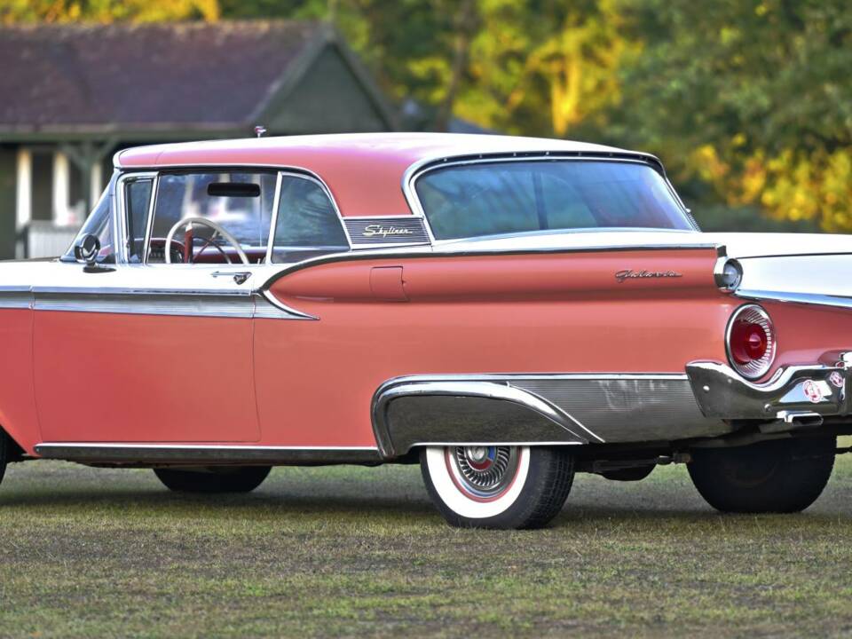 Bild 26/50 von Ford Fairlane 500 Skyliner (1959)