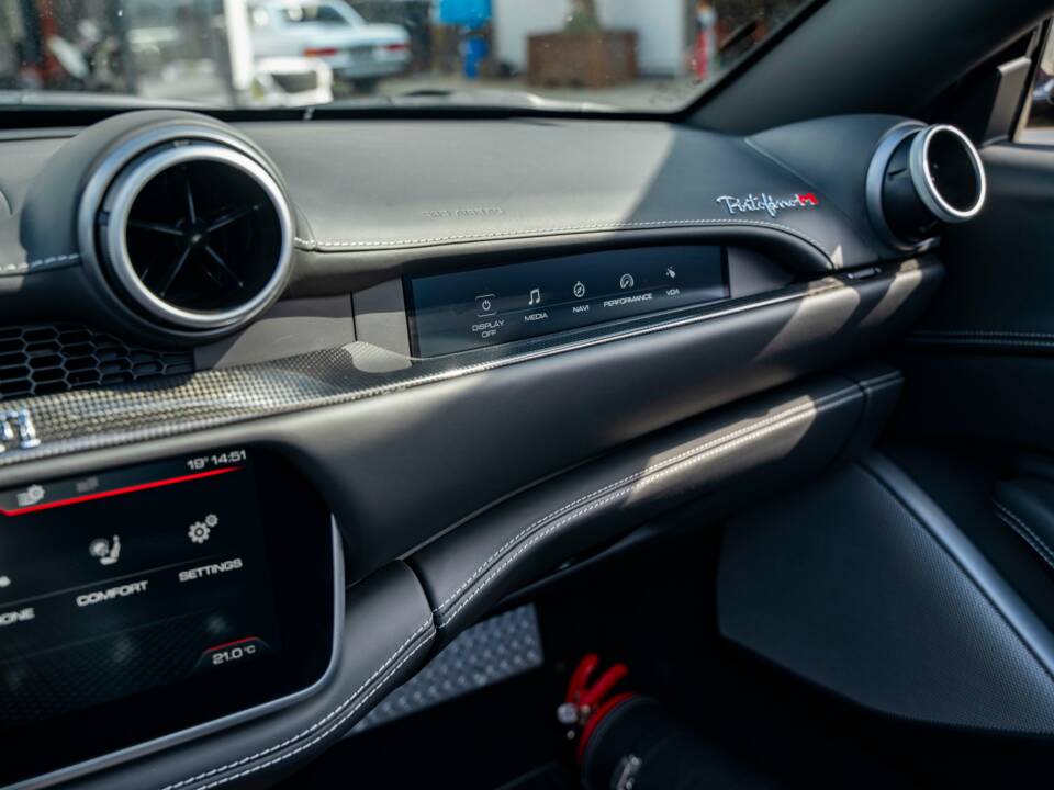 Image 39/44 of Ferrari Portofino M (2022)
