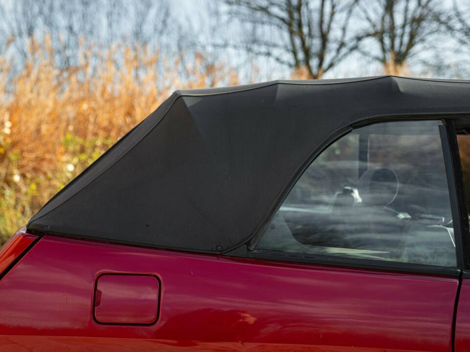 Immagine 23/50 di Rover 100 Cabriolet (1994)