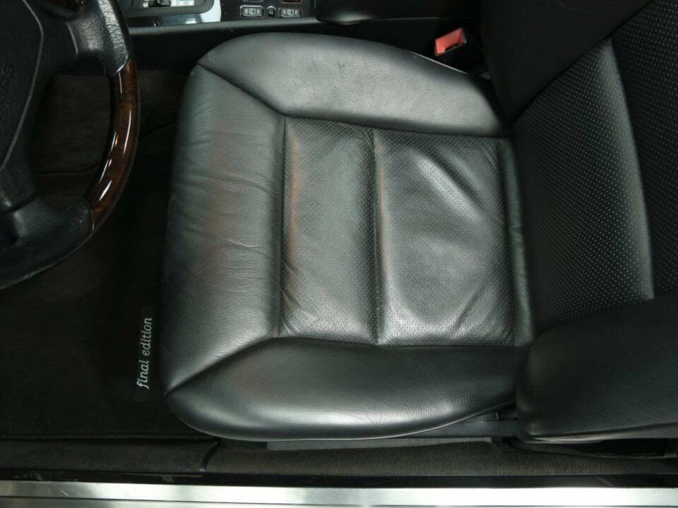 Immagine 12/30 di Mercedes-Benz E 320 &quot;Final Edition&quot; (1997)