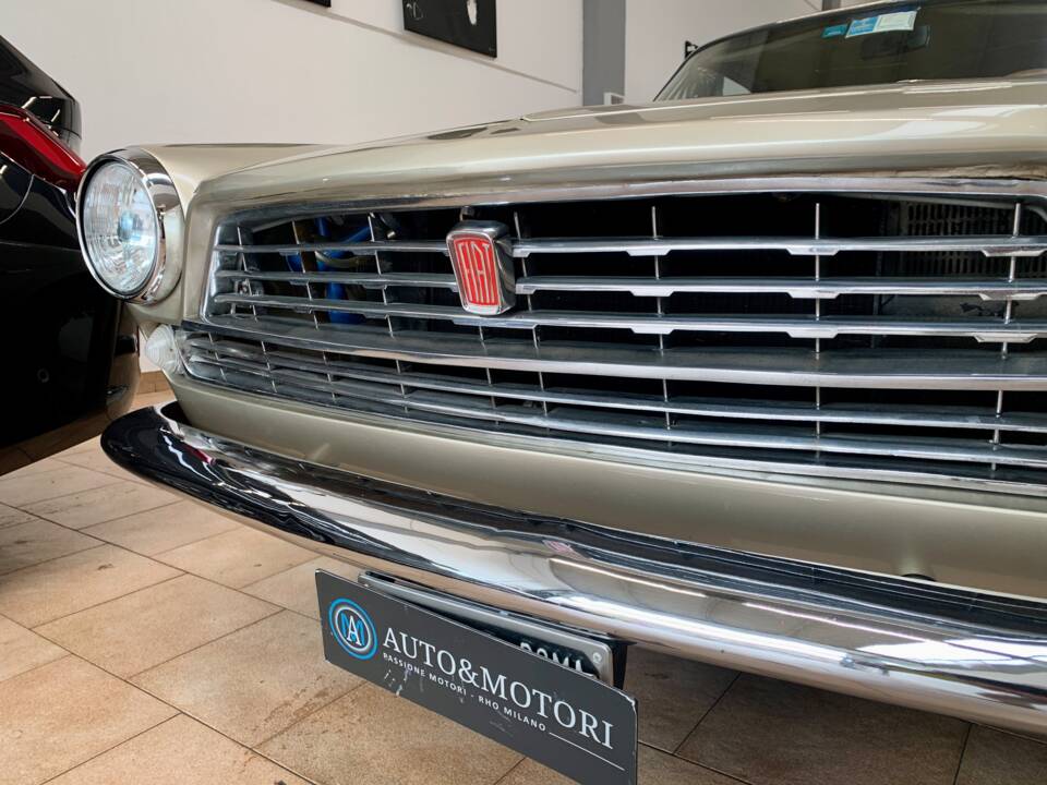 Immagine 2/23 di FIAT 2300 Coupe (1962)