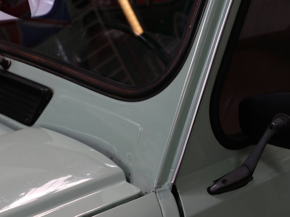 Image 10/33 de Renault R 4 TL (1981)