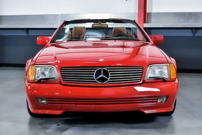 Imagen 3/7 de Mercedes-Benz SL 500 (1993)