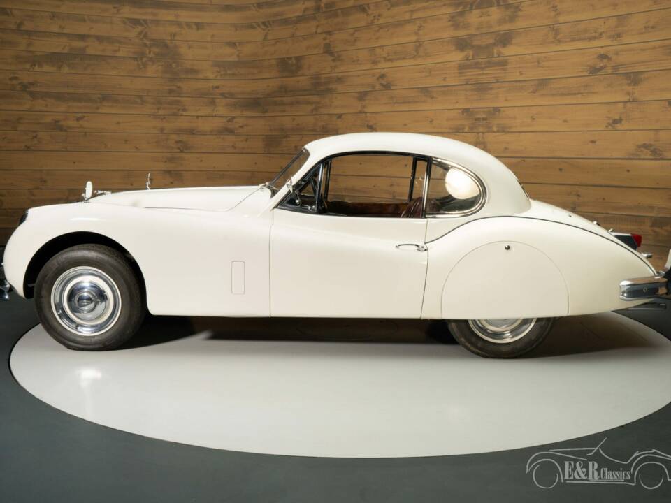 Image 2/5 of Jaguar XK 140 SE FHC (1956)