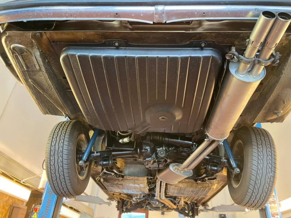 Image 11/73 of Mercedes-Benz 280 SE (1971)