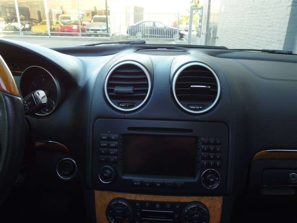 Immagine 41/100 di Mercedes-Benz GL 550 4MATIC (2008)