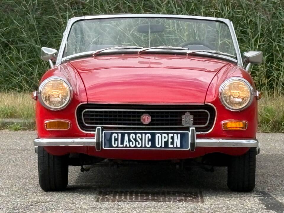 Image 2/21 of MG Midget GAN5 (1974)