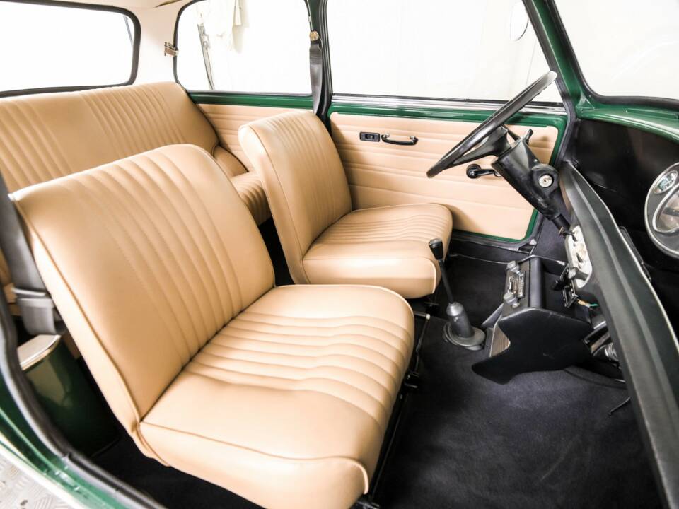 Image 29/50 of Mini 850 (1974)