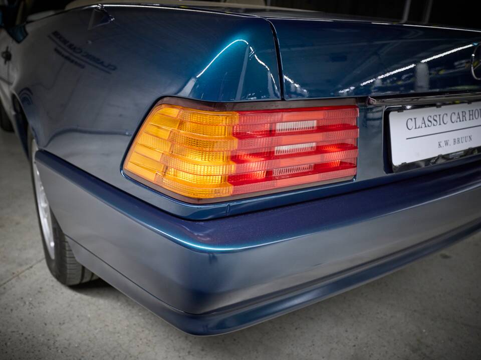 Image 53/100 de Mercedes-Benz SL 280 (1995)