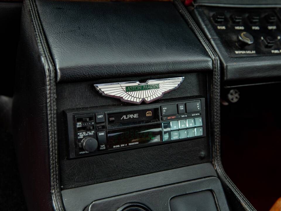 Image 32/43 of Aston Martin Lagonda (1979)