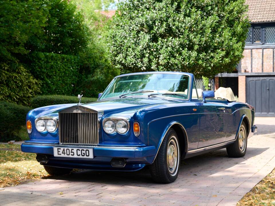 Bild 1/50 von Rolls-Royce Corniche I (1987)
