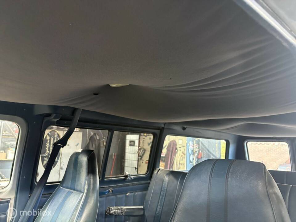Bild 37/50 von Chevrolet Van (1983)