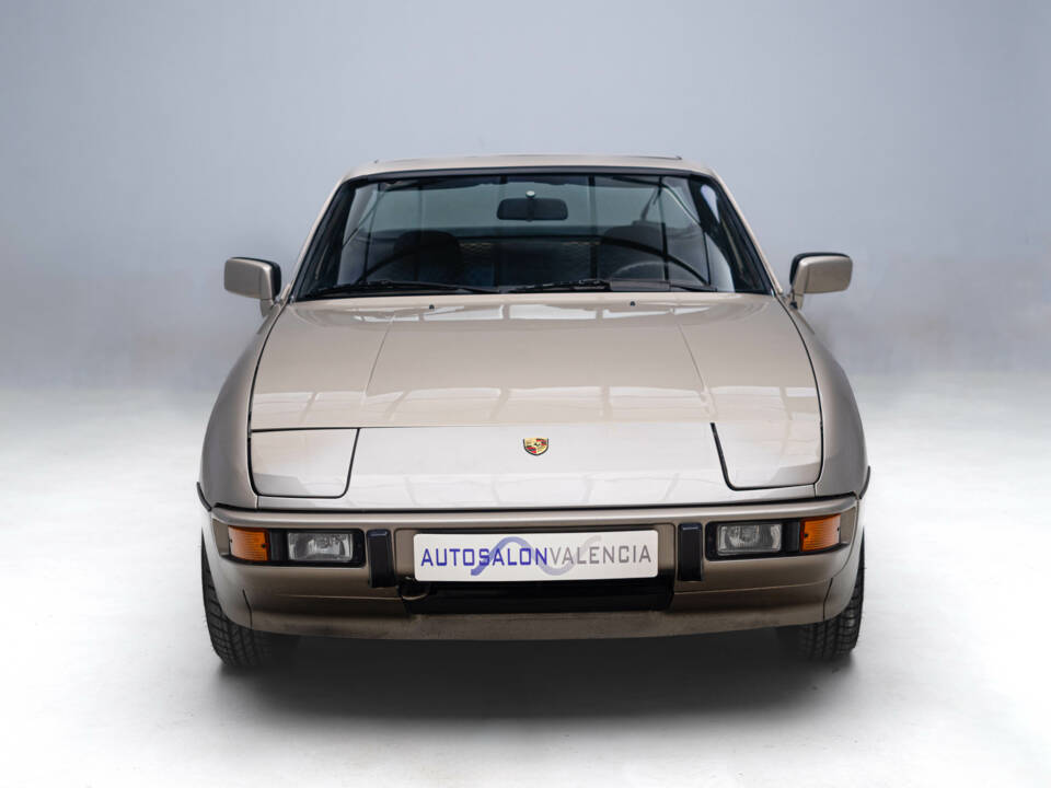 Image 34/44 de Porsche 924 (1983)