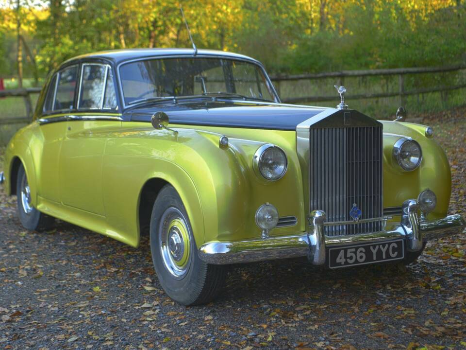 Image 2/38 of Rolls-Royce Silver Cloud I (1959)