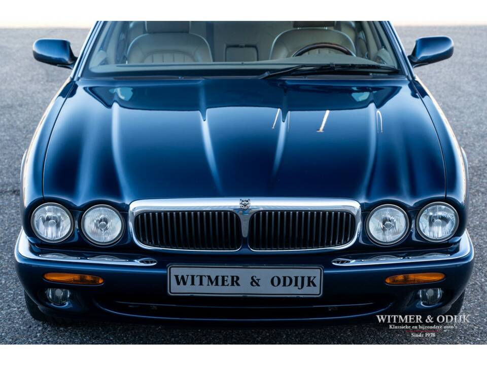 Bild 28/34 von Jaguar XJ 8 4.0 Executive (1999)