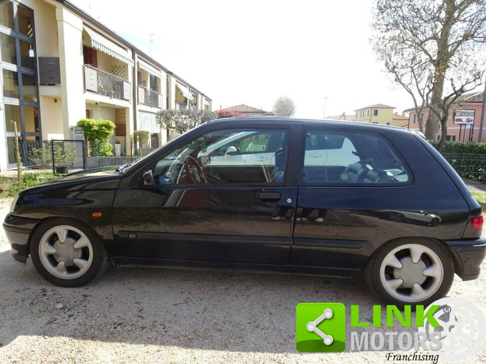 Afbeelding 4/10 van Renault Clio I 1.8 16V (1994)