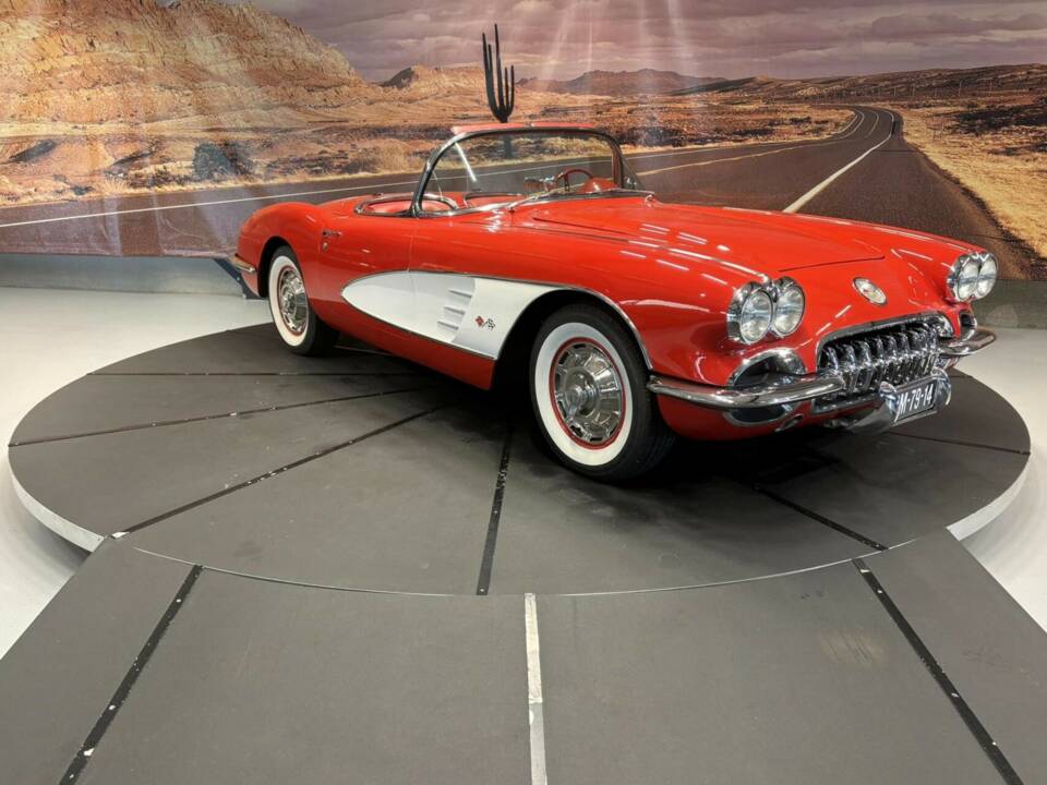 Image 2/50 of Chevrolet Corvette (1959)