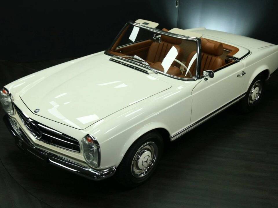 Image 45/50 of Mercedes-Benz 230 SL (1965)