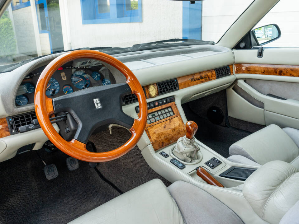 Image 34/73 of Maserati Biturbo 2.24V (1992)
