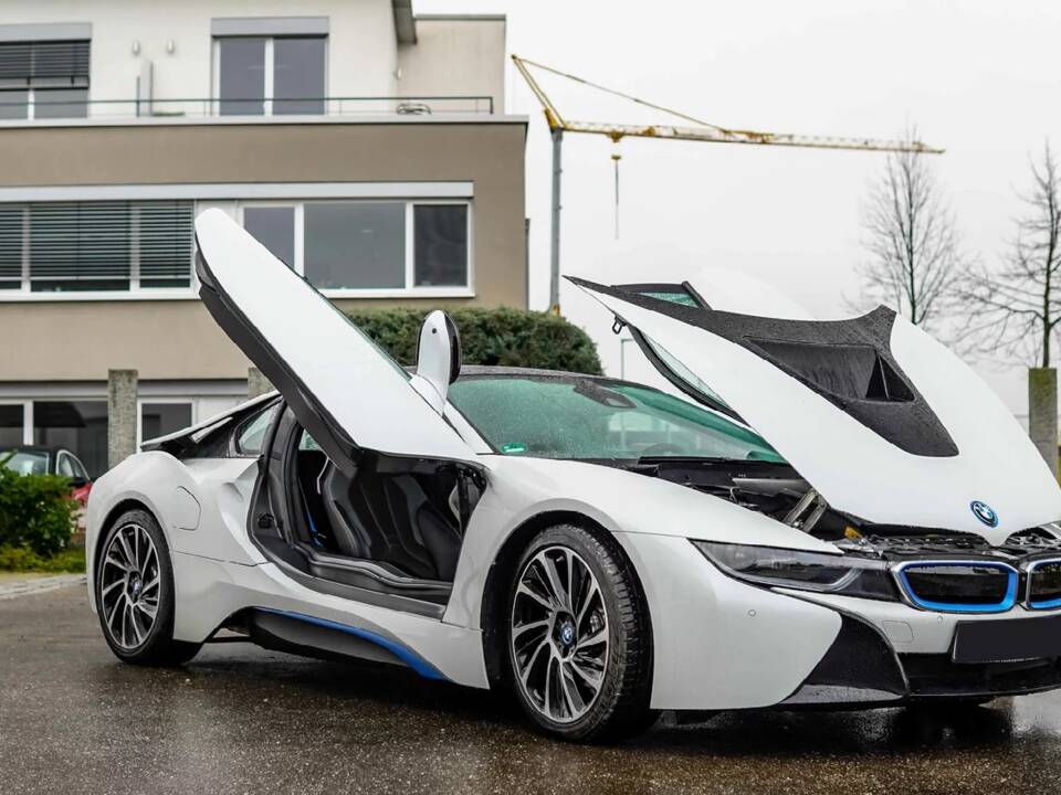 Image 1/12 of BMW i8 Coupé (2015)