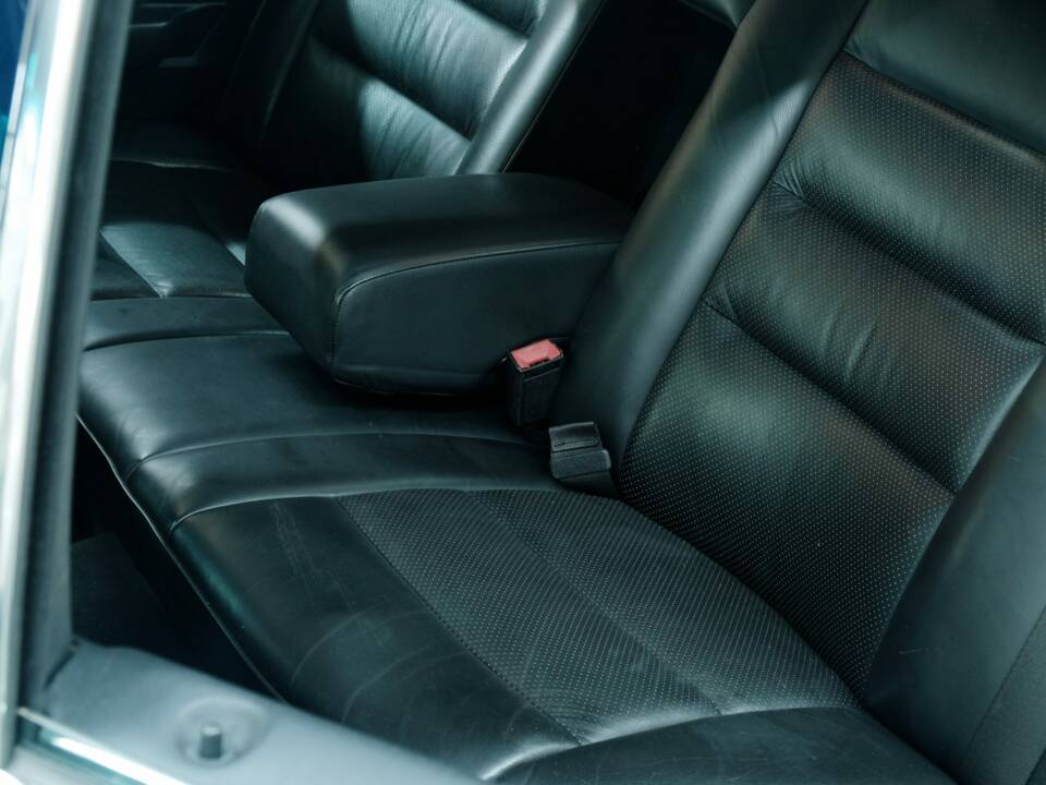 Bild 29/50 von Mercedes-Benz 500 SEL (1990)