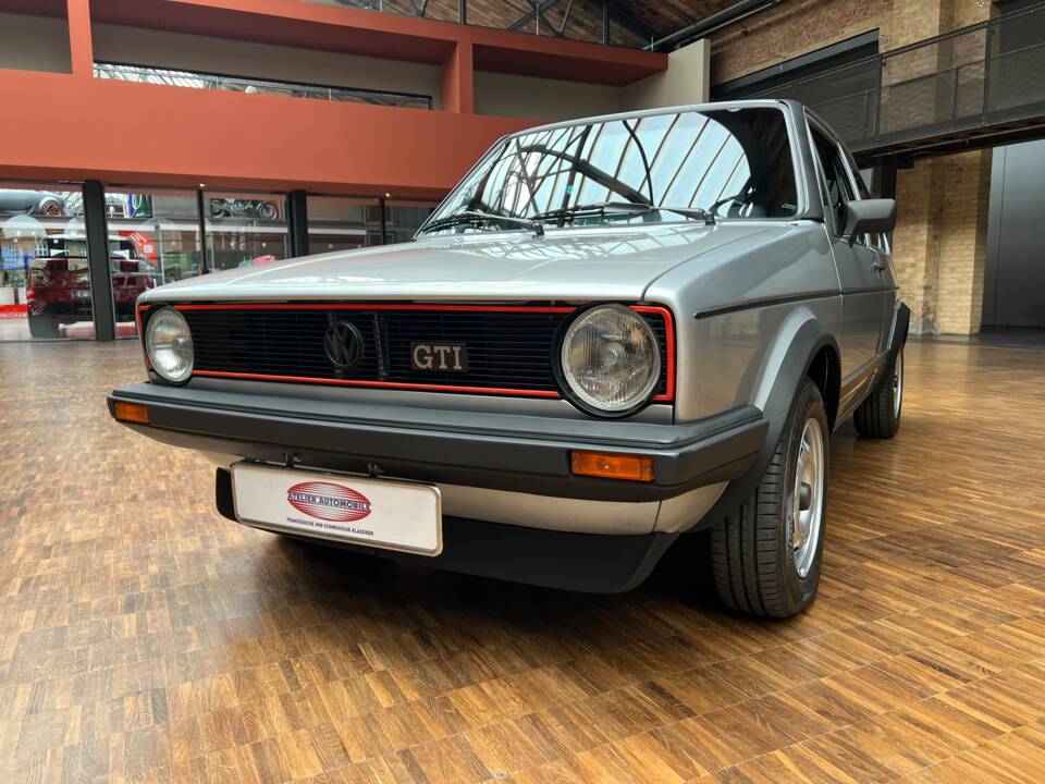Image 2/34 of Volkswagen Golf I GTI 1.6 (1980)