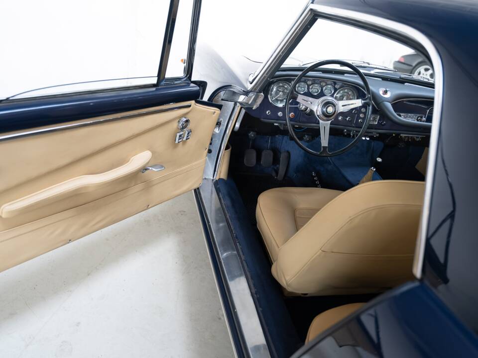 Bild 5/41 von Maserati 3500 GTI Touring (1962)