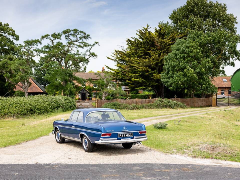 Bild 30/50 von Mercedes-Benz 300 SE (1965)