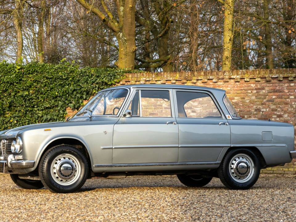 Afbeelding 7/50 van Alfa Romeo Giulia 1600 S (1968)