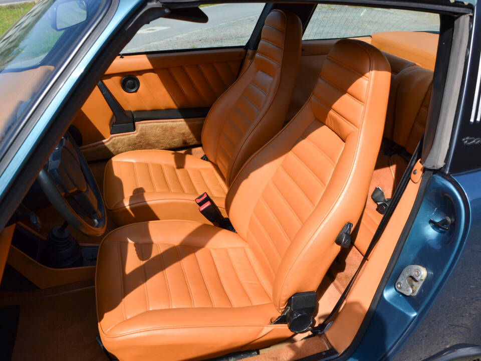 Image 16/25 of Porsche 911 SC 3.0 (1979)