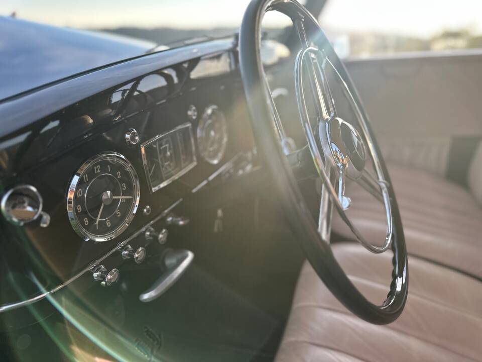 Image 12/30 de Mercedes-Benz 220 (1952)